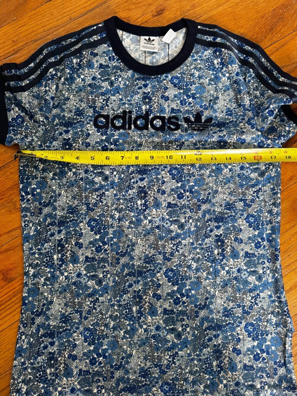 adidas Originals x Liberty of London Tonal Cali T-Shirt (Medium) - Picture 5 of 6